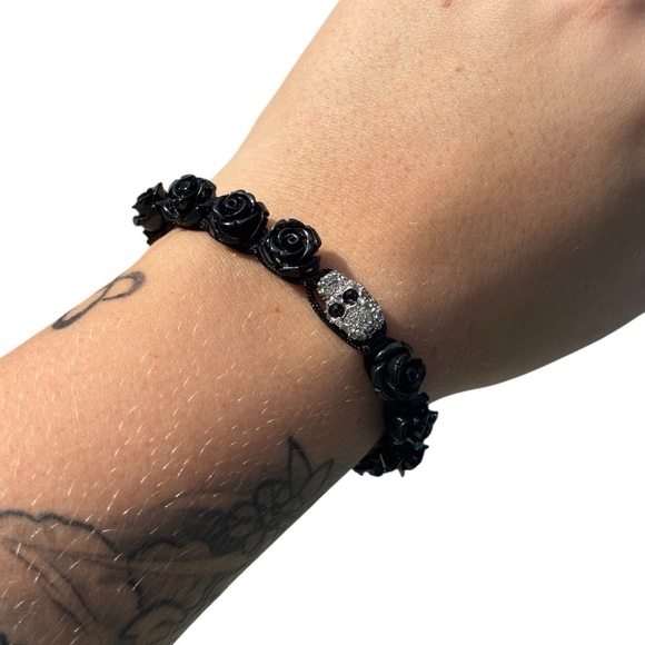 🖤 Rolf Bleu™ Skull & Rose Bracelet 🖤 - Picture 4 of 6